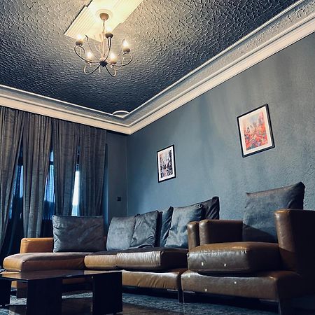 Central Apartment Black Cat Karlovo Exterior foto